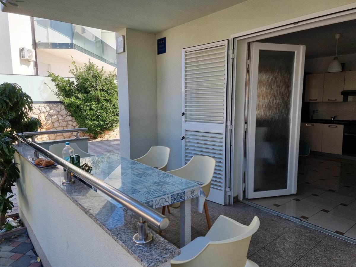 The Golden Grotto Apartments Novalja Dış mekan fotoğraf