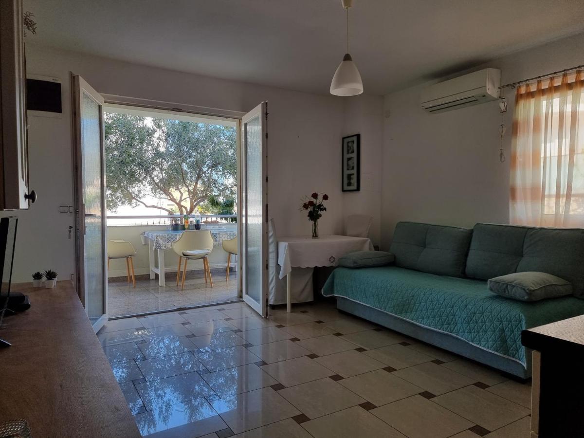 The Golden Grotto Apartments Novalja Dış mekan fotoğraf