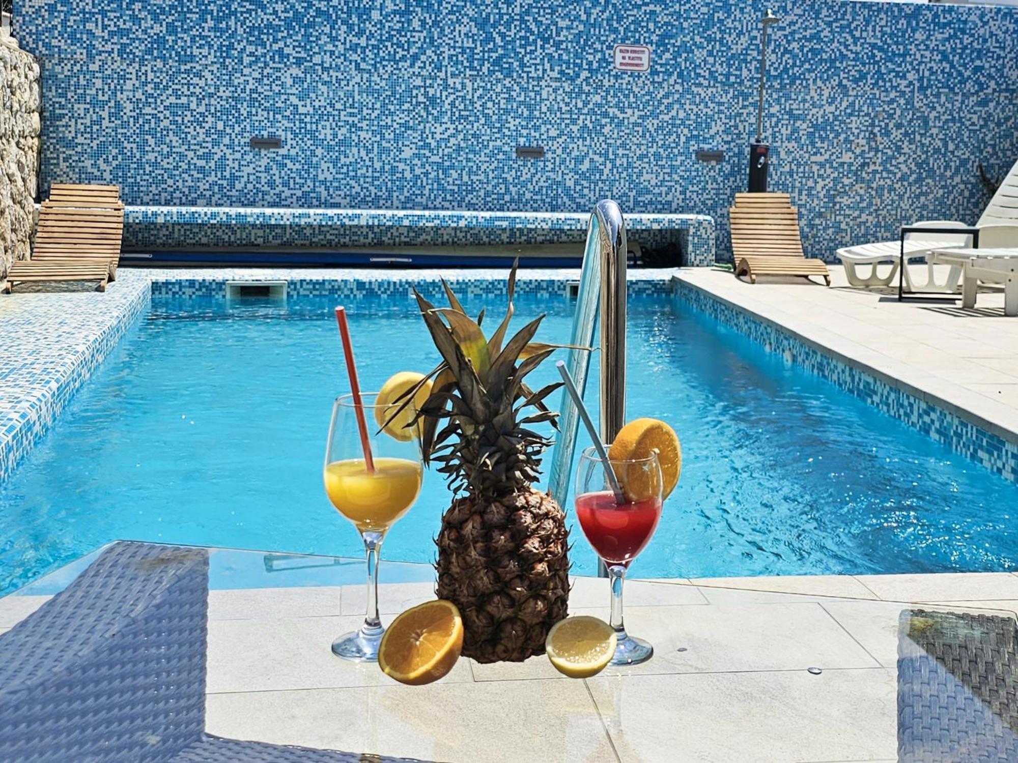 The Golden Grotto Apartments Novalja Dış mekan fotoğraf