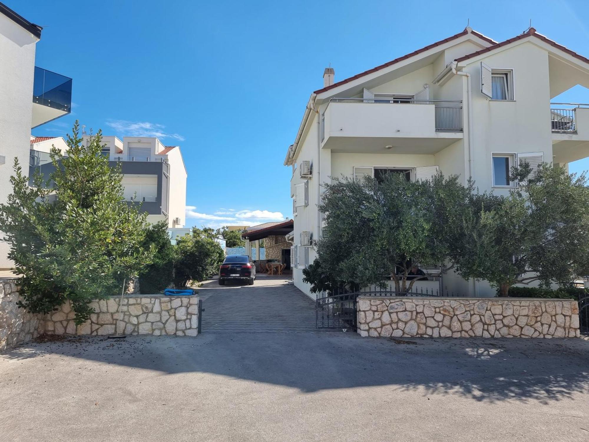 The Golden Grotto Apartments Novalja Dış mekan fotoğraf
